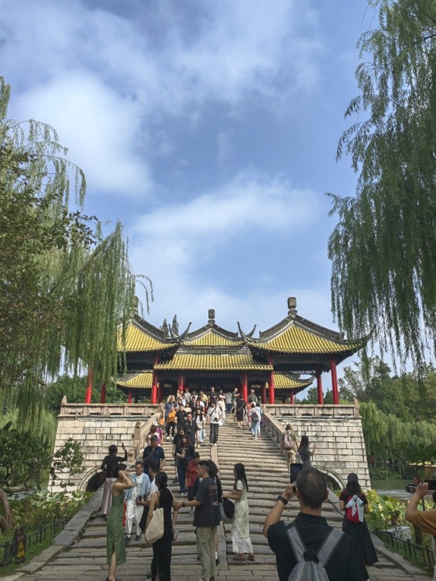 1760256612416676.jpg 1760256612416676.jpg